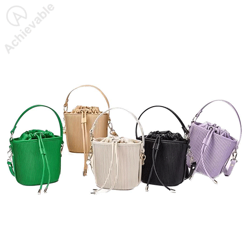 Plisse & closure bucket bag